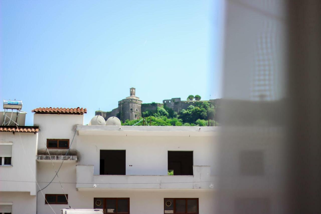 Brilant Luxury Apartment Gjirokastër Exteriör bild