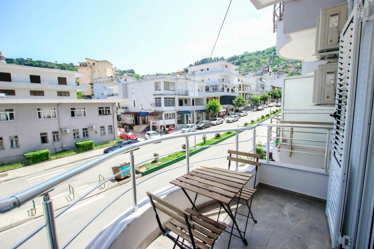 Brilant Luxury Apartment Gjirokastër Exteriör bild